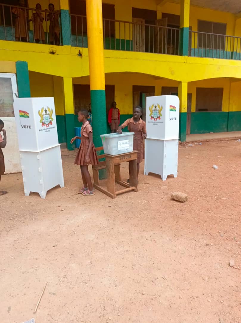 Pupils casting ballots at the IBS prefect elections